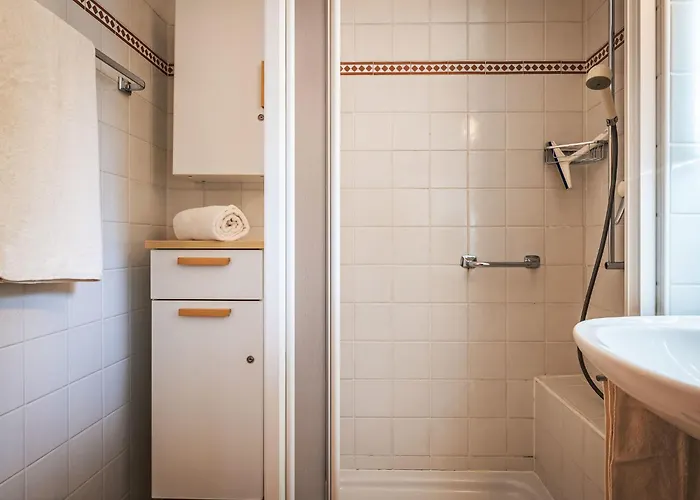 Carving R02 By Interhome * 오브로나즈